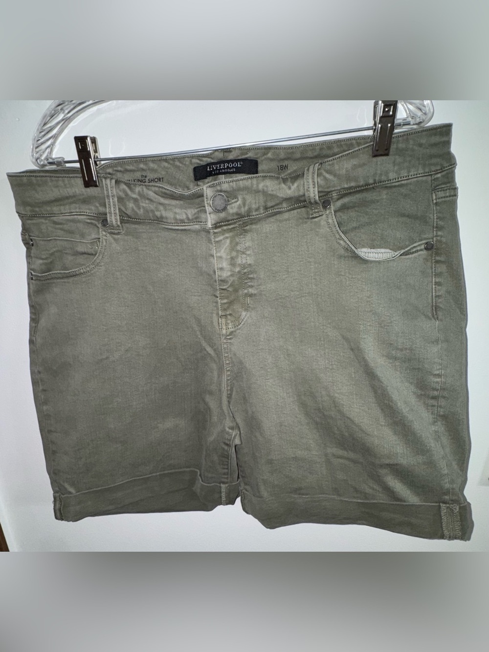 Liverpool Olive Green Mid-Rise Women’s Shorts